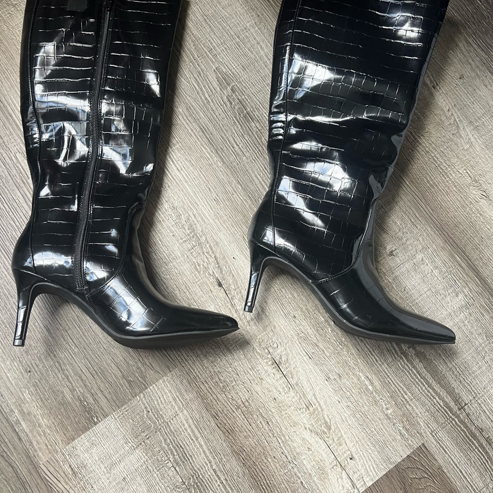 Worthington Glossy Black Croc-Embossed Heeled Boots